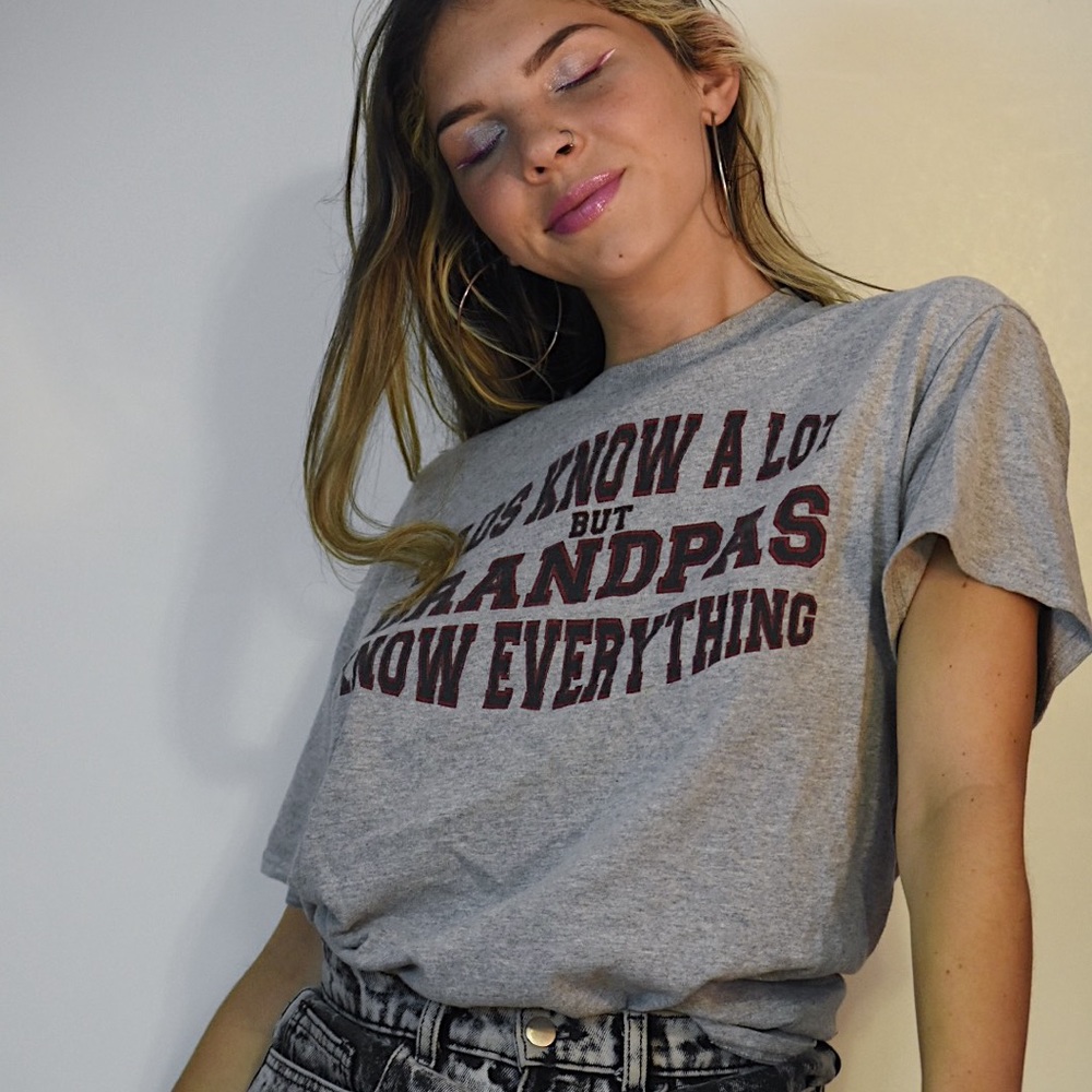 VINTAGE GRAPHIC TEE SHIRT